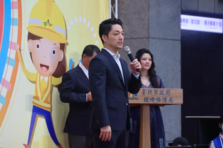 蔣萬安昨在臉書發文表示，「這一次，我們不會轉身離開」。資料照，彭欣偉攝