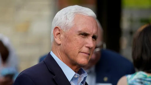 過氣政客或選舉悍將?川普昔日副手變對手 美前副總統潘斯傳問鼎白宮