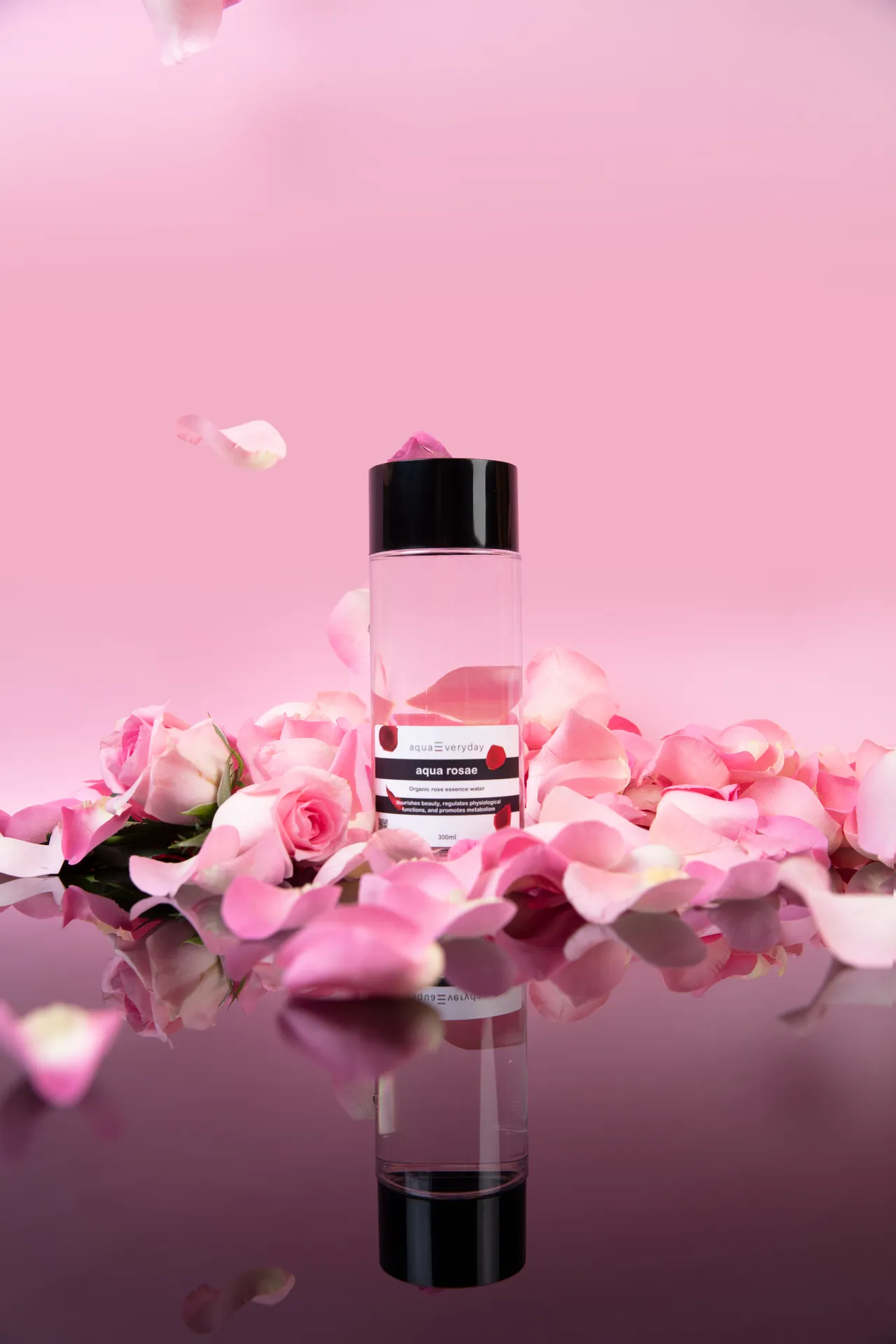 天然玫瑰美颜水,300ml*6瓶/680元。品牌提供