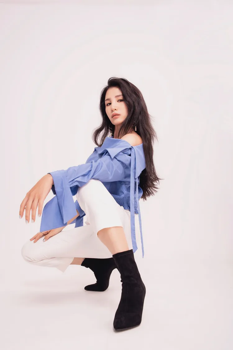 呆寶靜成為演出「嬌點」之一。本色音樂提供