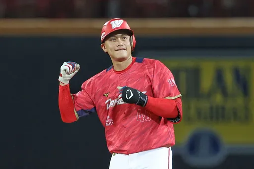 劉基鴻本季第10轟炸裂!味全龍打爆富邦悍將