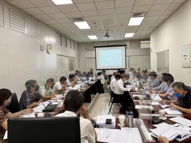 新竹縣府審查豐邑公司搶險計畫。新竹縣府提供