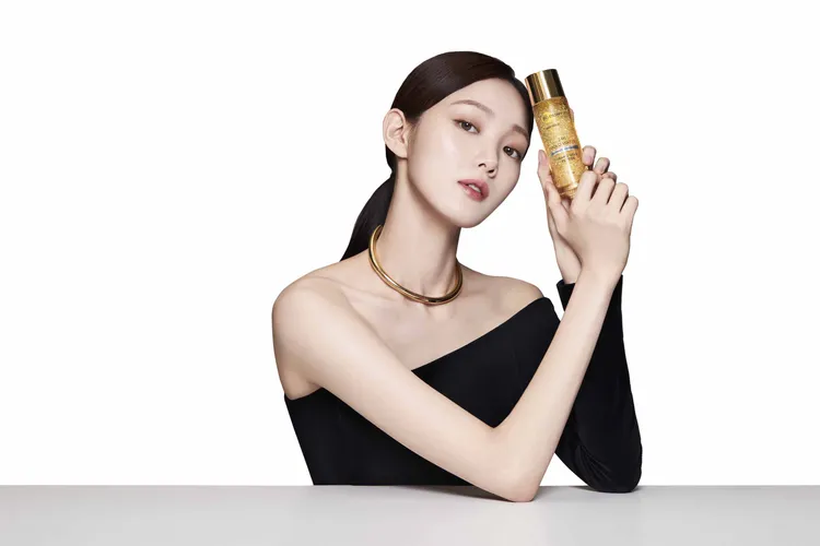 李聖經特推碧歐斯全新升級的BIO金萃黃金精華露。品牌提供