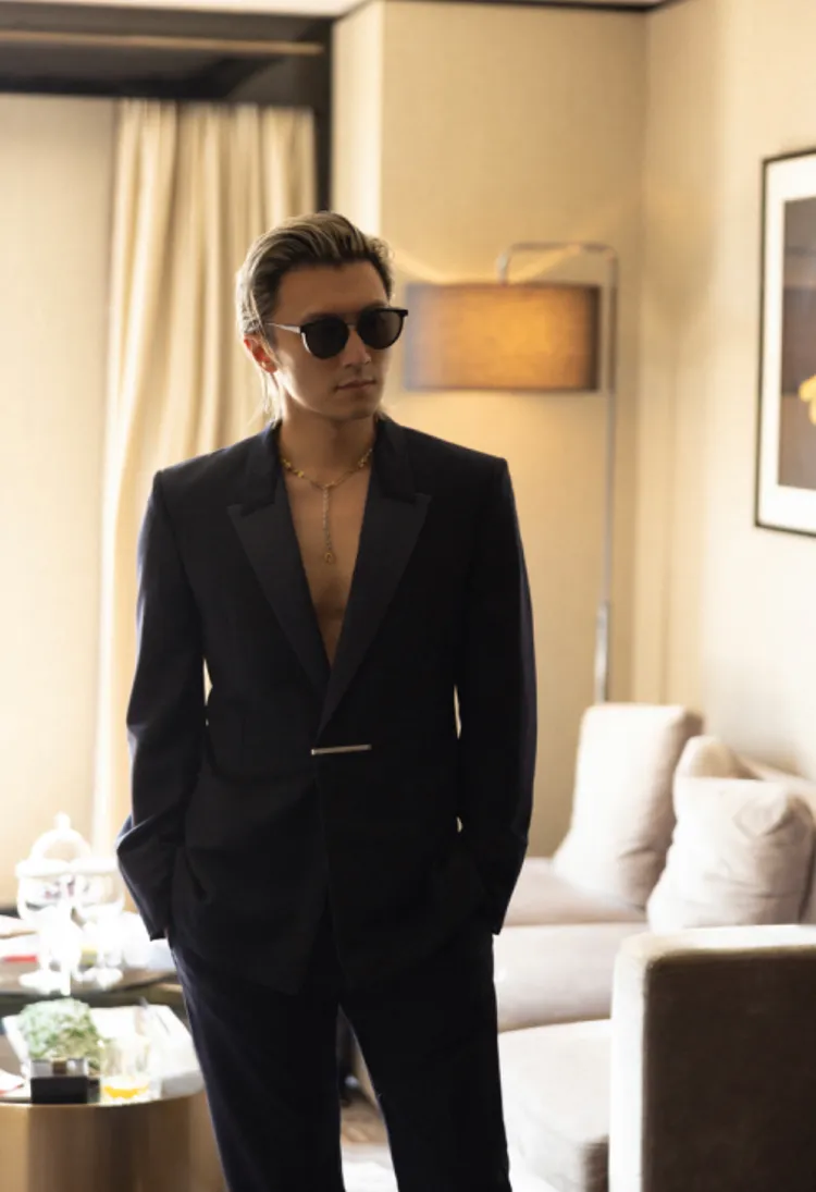 謝霆鋒完全看不出已42歲。翻攝謝霆鋒FansClub微博