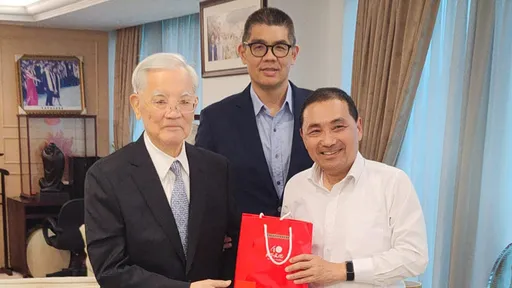 連戰鼓勵侯友宜「為萬世開太平」 籲藍軍團結保台灣和平