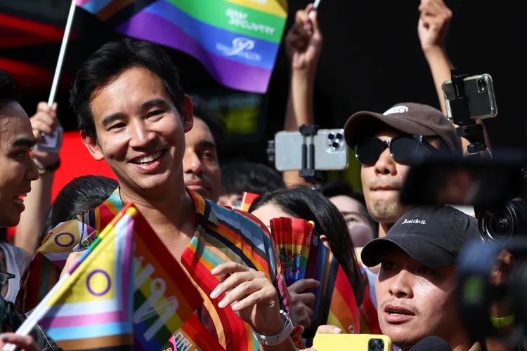 泰國準總理皮塔4日在曼谷參加年度同志驕傲遊行。路透社
