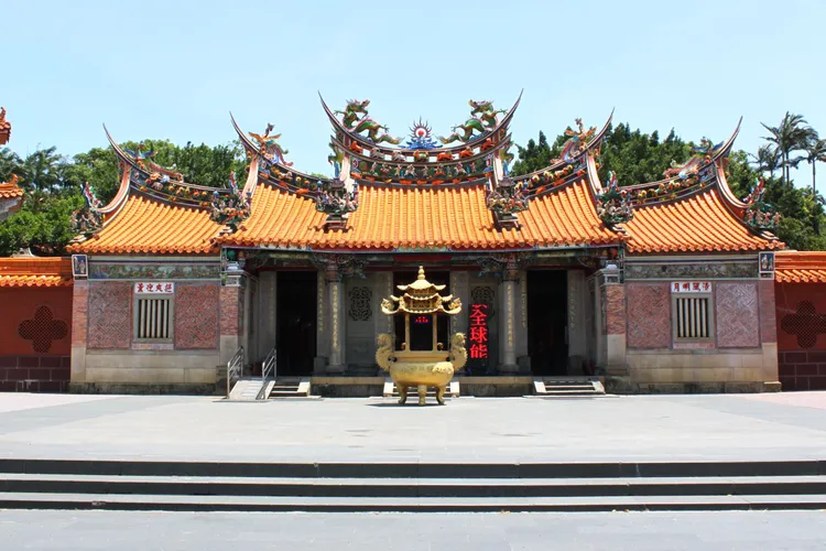 縣定古蹟新埔褒忠亭義民廟。新竹縣府提供