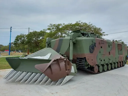 苗栗掃雷車竊案偵破 24根鋼牙銷贓價曝光!2嫌拆配件造「秘密基地」