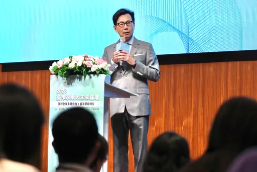 小股東希提議提高台灣大股利 蔡明忠笑回:我自己希望可配發10元