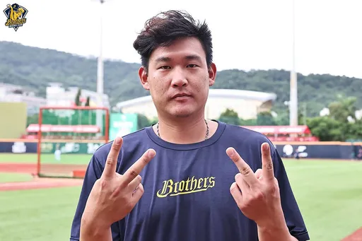 中信兄弟許基宏撲本壘受傷下二軍 彭政閔好無奈
