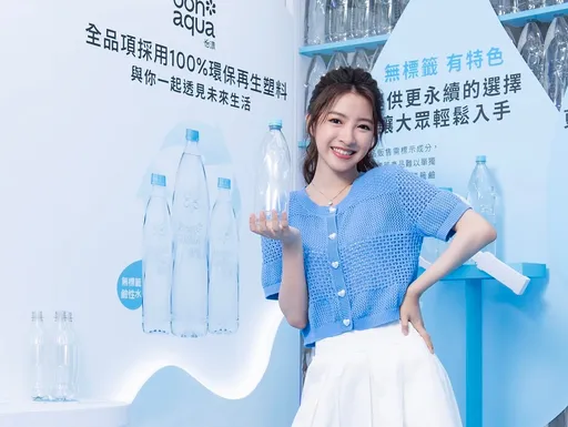 最美星二代韓菲美成這樣 每日豪飲它3千cc維持吹彈可破美肌