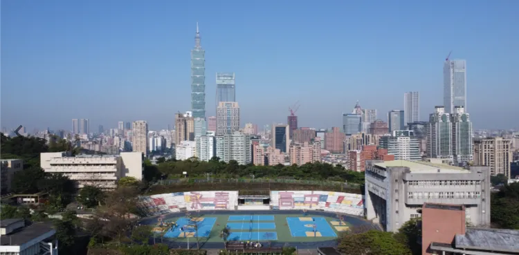 畢業旅行結束後，許多學生開始出現類似流感的症狀。翻攝永春高中官網