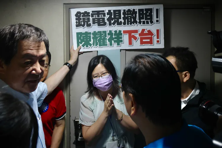 NCC做好準備，派人守在1樓逃生樓梯通道。林林攝