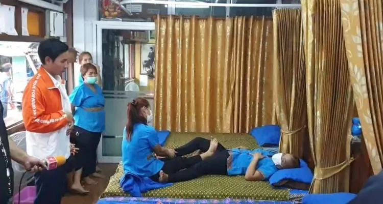 事發按摩店在曼谷鬧區。翻攝Thaiger網站