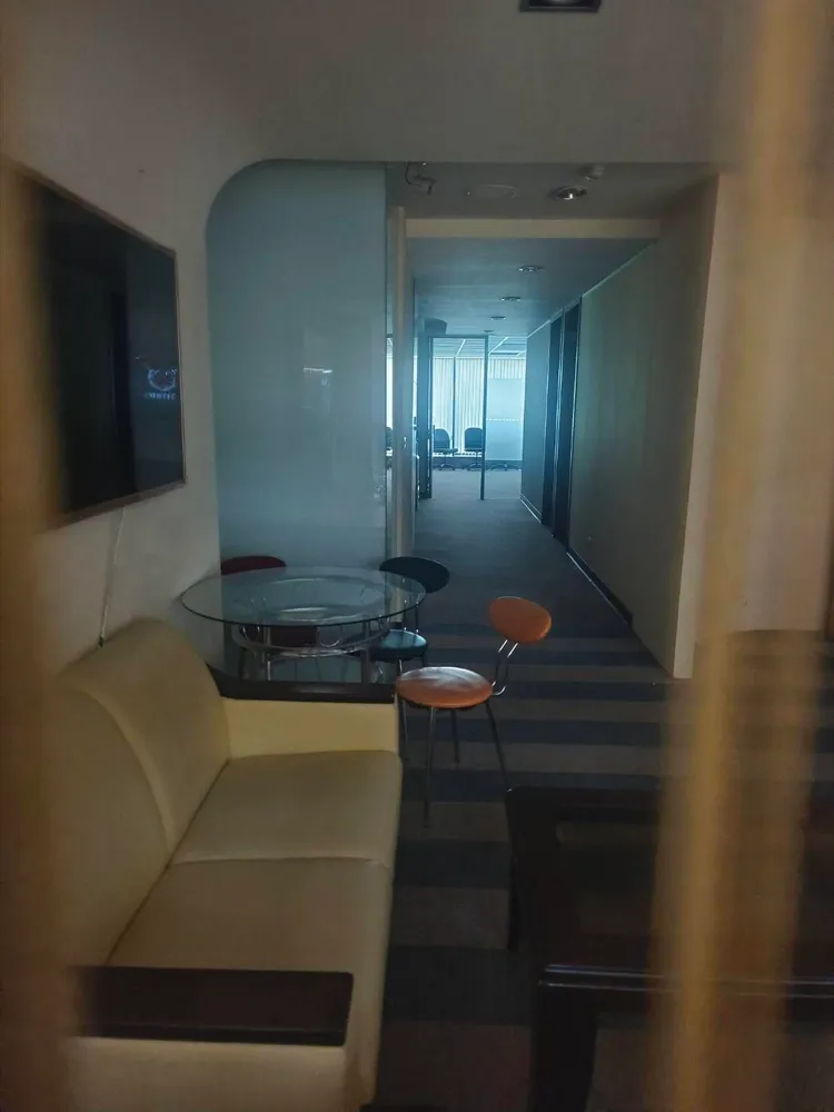 公司律師代表6/6當天宣布所有人都不用上班。讀者提供