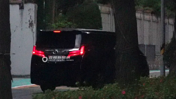 保母車一路開回中山區住處休息。特勤中心攝