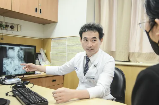 三餐吃粽害他腸阻塞!未及時治療恐腹膜炎 醫提醒別亂吃胃藥