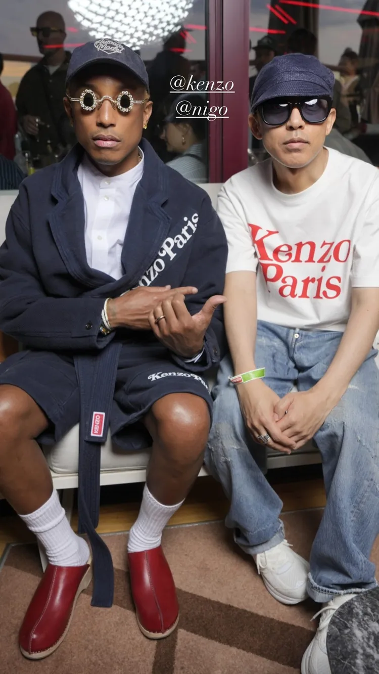 「菲董」（左）身為KENZO創意總監Nigo的好友，也現身力挺品牌大秀。翻攝pharrell IG