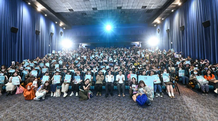 岡田將生與導演山下敦弘、編劇宮藤官九郎今天現身特映會，與300名粉絲座談。甲上娛樂提供