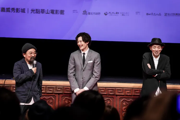 山下敦弘（左起）、岡田將生、宮藤官九郎昨在北影首映，與600名影迷聊拍片趣事。台北電影節提供
