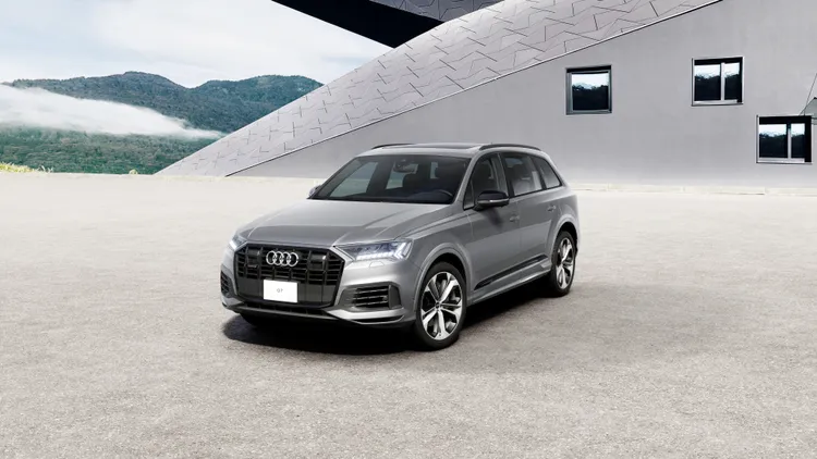 Audi Q7 Black Edition強悍動感的外型及多達7人乘坐寬敞空間，成就了無與倫比的個性化駕馭體驗。原廠照片