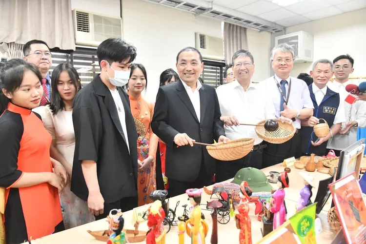 侯友宜表態參加館長和黃國昌舉辦的凱道遊行。資料照片