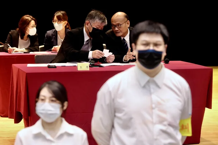 泰山明日拒絕龍邦到公司開董事會。林林攝