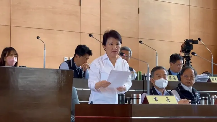 台中市長盧秀燕第一時間就宣布啟動對羊曉東市政顧問的解聘程序。鮮明攝