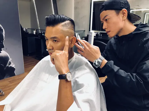 認識陳建州10年！髮型師曝他私下3暖舉　網打臉：這是兩回事