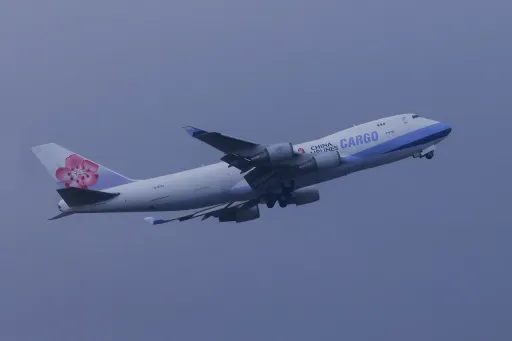 華航5月客運營收年增10倍　創歷史同期新高