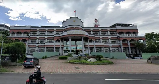 台南慶記之都！夜轟民宅10多槍　搶手投案攜「長短雙槍百發子彈」