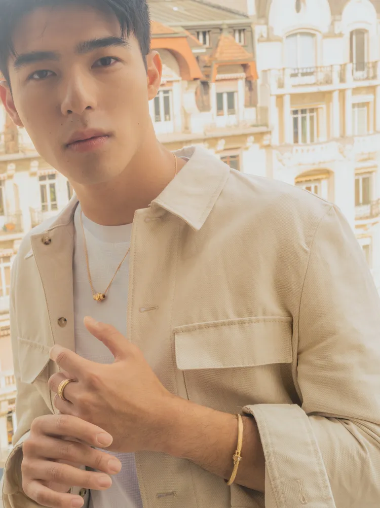 身為伯爵形象大使的陳昊森，先前赴日內瓦拍下一系列佩戴Possession系列珠寶新作的帥照。品牌提供