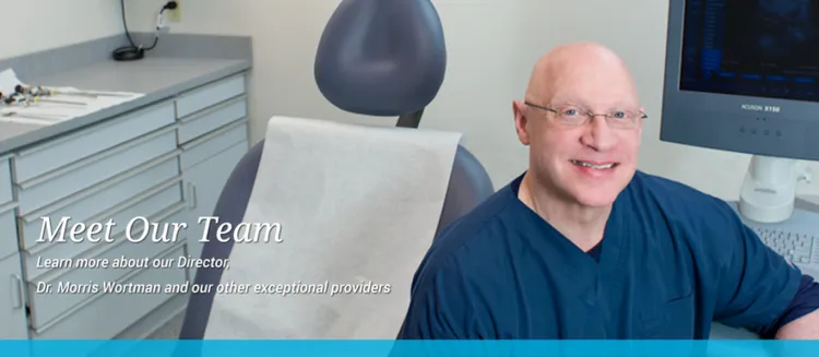 沃特曼被控偷用自己精子，讓尋求生殖治療的病患懷孕。翻攝「月經失調中心」官網