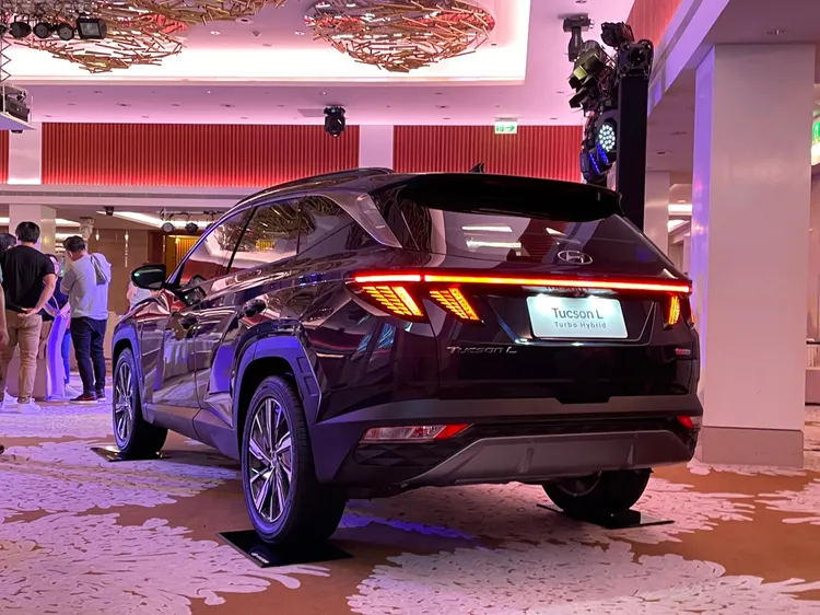 車尾設計貫穿式LED光條，為整輛車帶來強烈的識別度。林浩昇攝