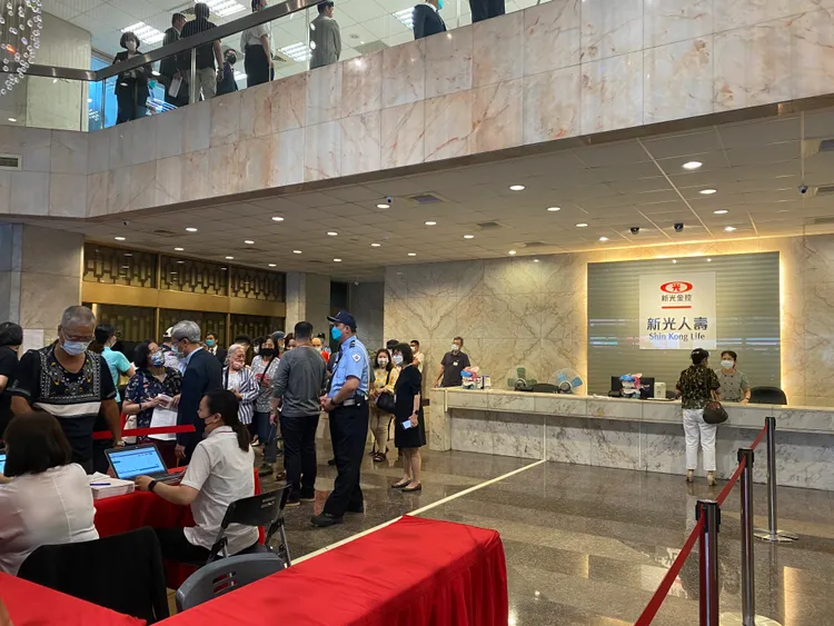 新光金股東會董事改選變天。林巧雁攝