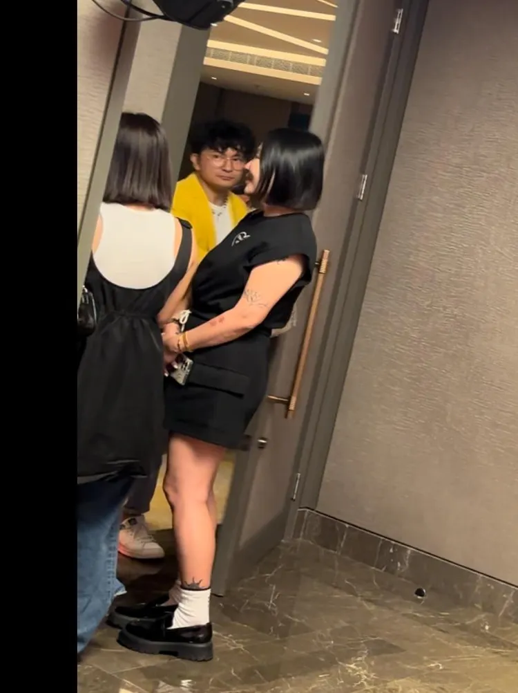 唐從聖上廁所。特勤中心攝