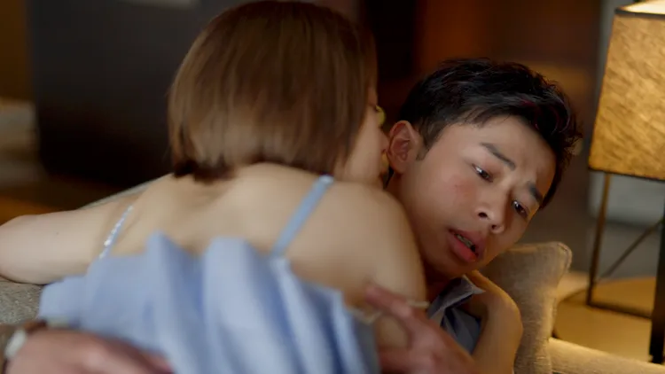 吳政迪（右）霸氣拒絕廖苡喬求愛。公視台語台提供