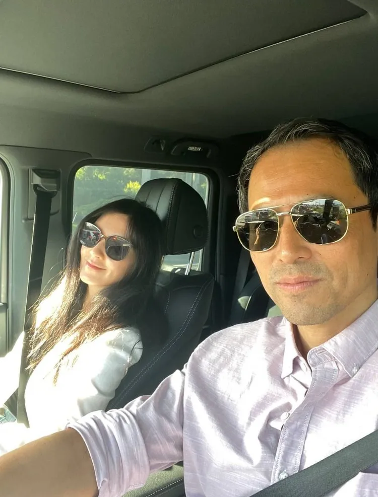 林熙蕾（左）和老公Chris婚姻幸福美滿。翻攝林熙蕾IG