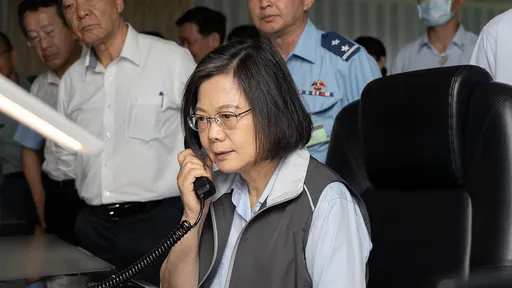 蔡英文通話飛官驚聞「我是中國空軍」? 軍方回應這樣說