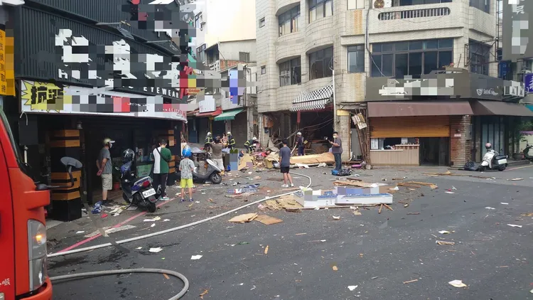 苗栗鬧區發生氣爆意外。讀者提供