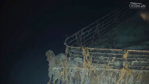 沉船詛咒?觀光潛艇探鐵達尼殘骸  深海失聯