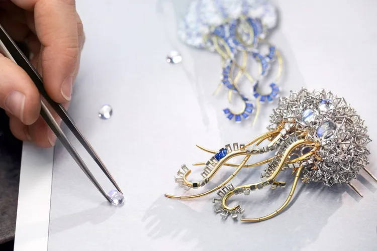 此次發表的「幻海秘境」，是TIFFANY珠寶暨高級珠寶首席藝術總監Nathalie Verdeille操刀的首個Blue Book系列。品牌提供