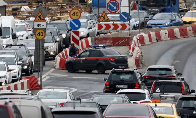 反恐機制下路上攔檢增加，莫斯科交通大亂。路透社