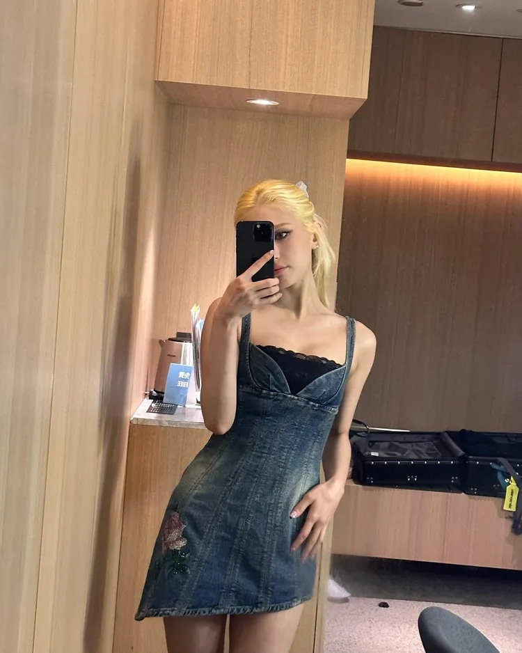 SOMI此次首度登上寶島，開心在IG表示等不及下回再來台灣。翻攝somsomi0309 IG