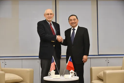 侯友宜會晤漢學家黎安友 重申以我國憲法為基礎重啟兩岸溝通