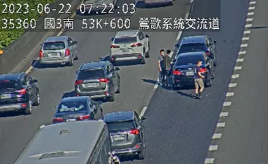 連假首日！國道連3起事故　國5下午5時再出發避塞