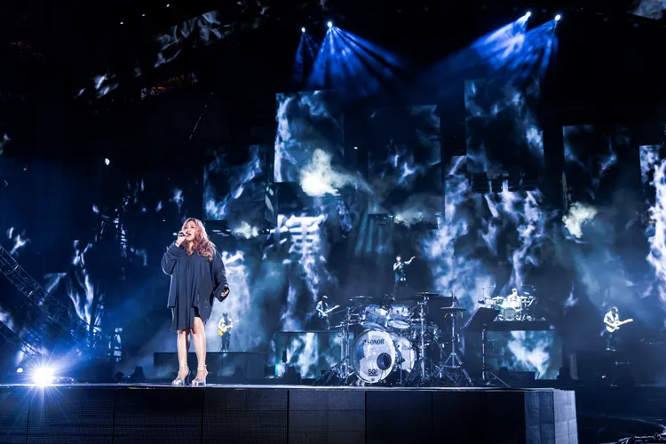 家家當五月天演唱會嘉賓。相信音樂提供