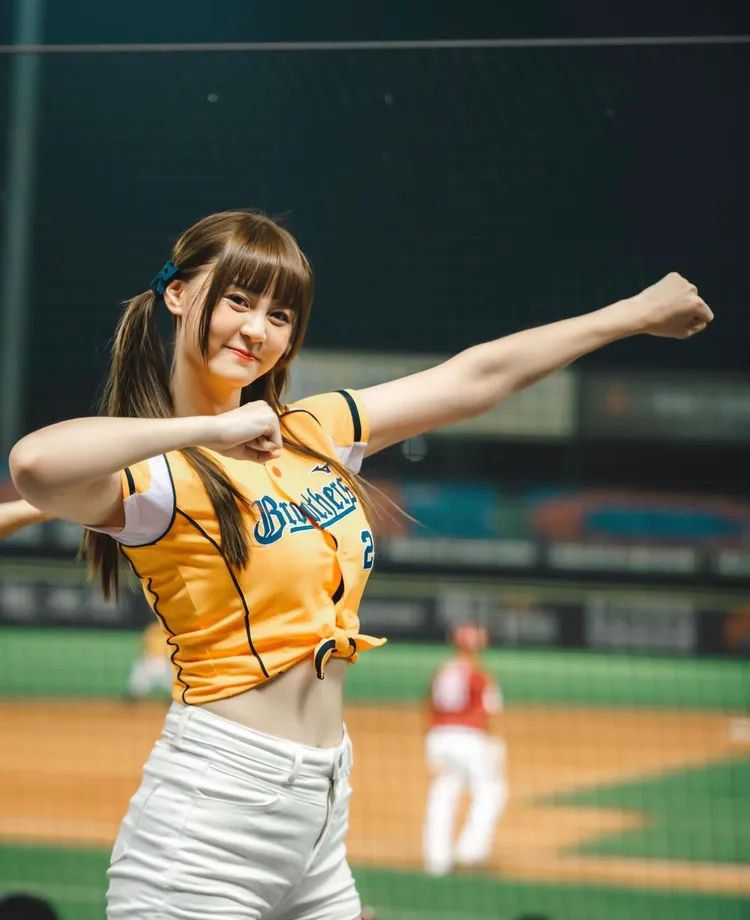 短今場上模樣。翻攝短今IG