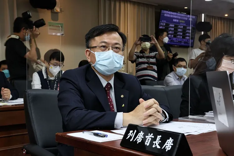 NCC主委陳耀祥挨批為鏡電視強渡關山，瀆職案目前由台北地檢署偵辦中。資料照片