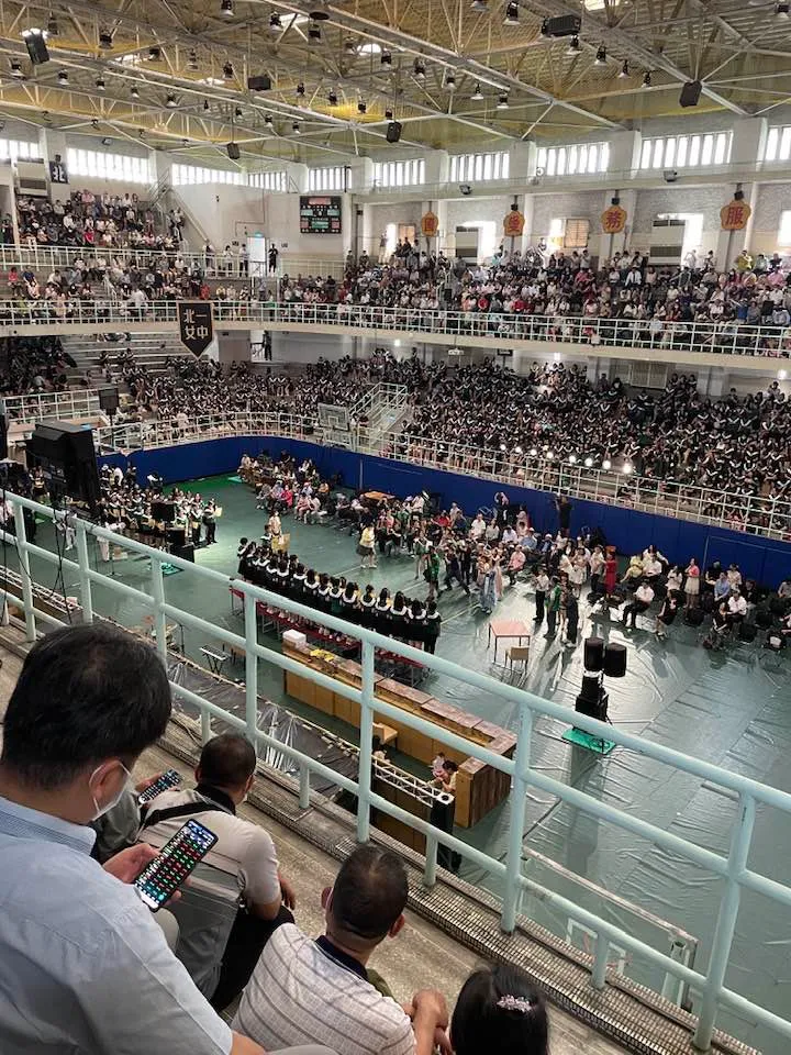 各家爸爸動作好相似。王蘭芬授權使用